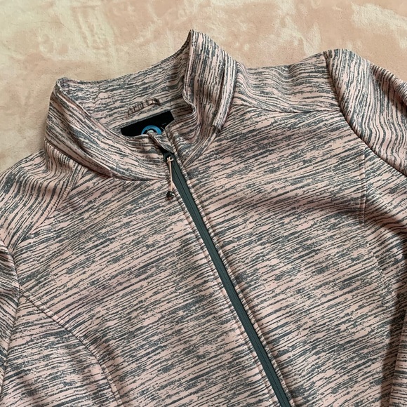 Ladies Plus Size Active Zone Peach Coat! - Picture 2 of 6